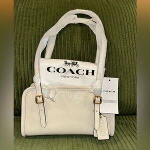 Coach Swing Zip Crinkle 20 NWT